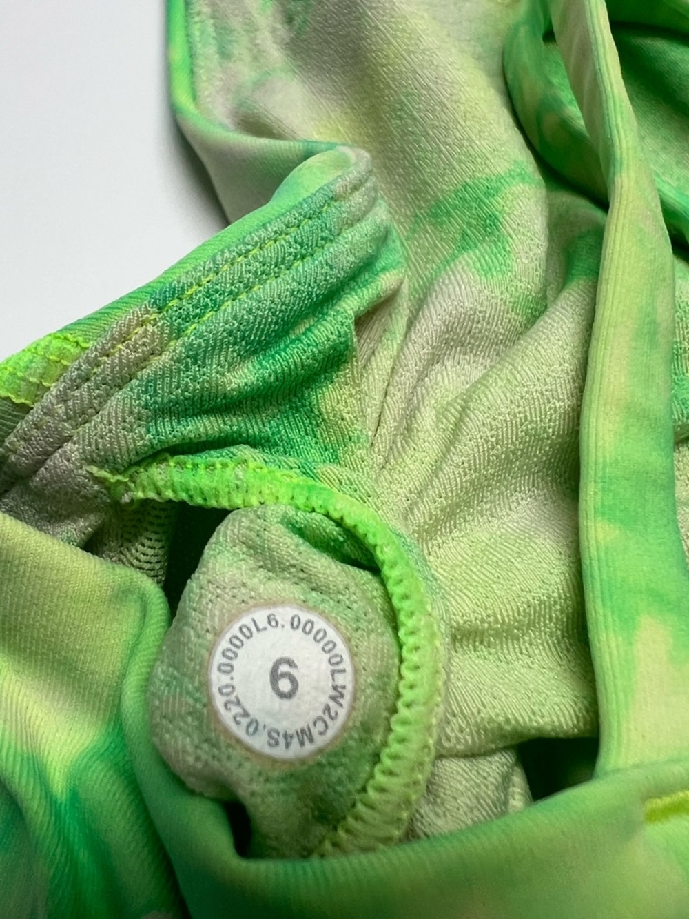 LULULEMON energy Bra Long Line Green Tie Dye Size 6 Strappy Back Medium Support - Picture 5 of 10